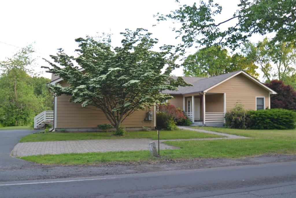 127 Pelham Road - Photo 1