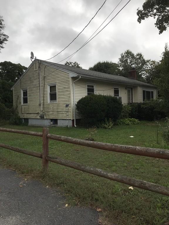 82 Carl Ave - Photo 1