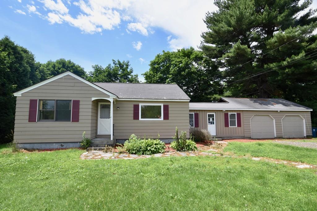 679 Amherst Rd - Photo 1