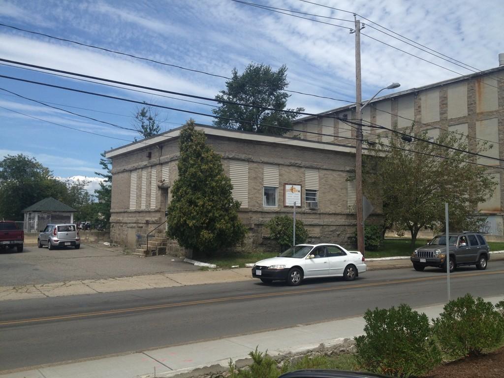 777 Quequechan St - Photo 1
