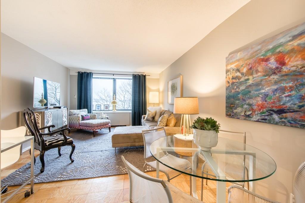 65 East India Row - Photo 1