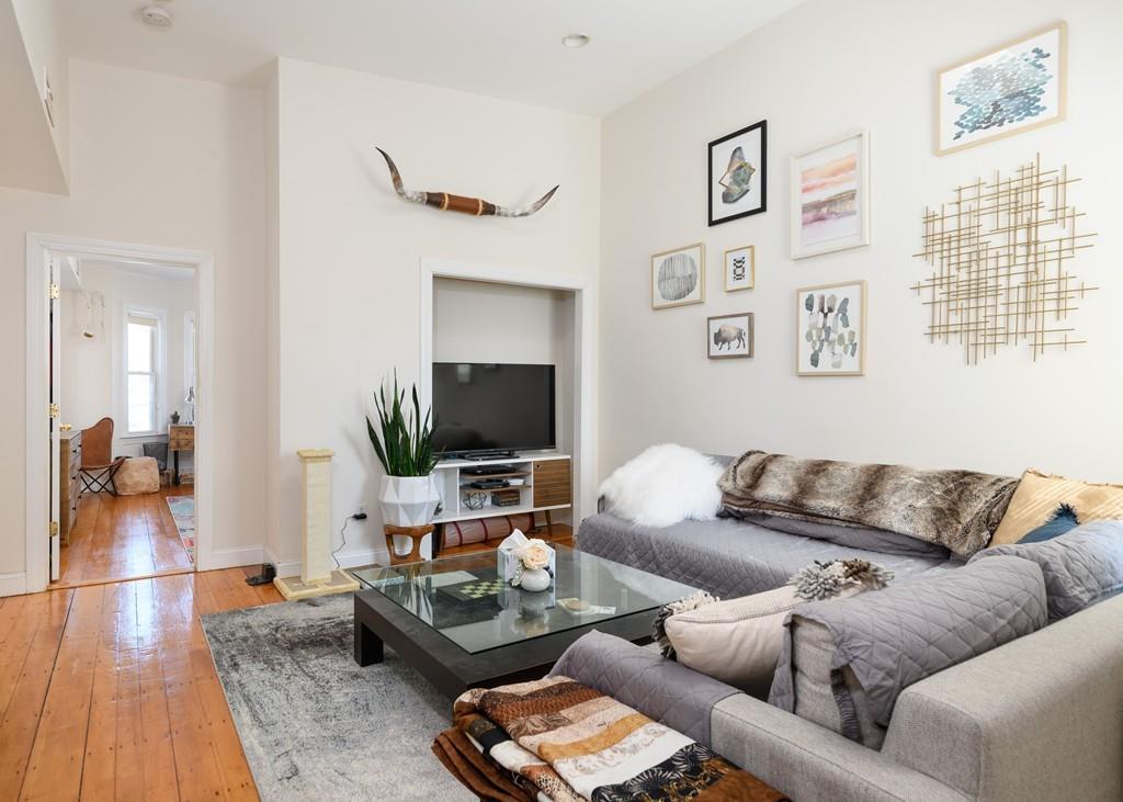 254 Somerville Ave - Photo 1