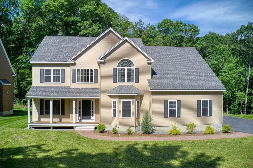 6 Hutchinson Way - Photo 1