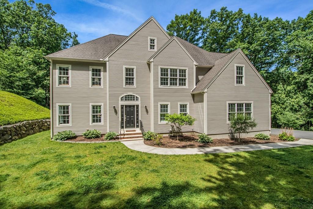 139 Nashaway Road - Photo 1
