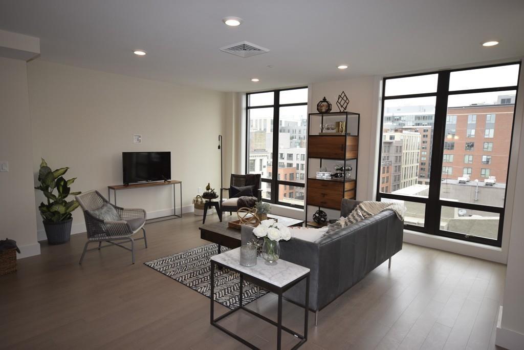 121 Portland Street - Photo 1