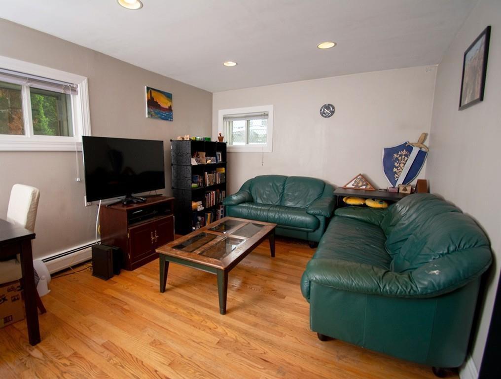 7 Waldo Ave - Photo 1