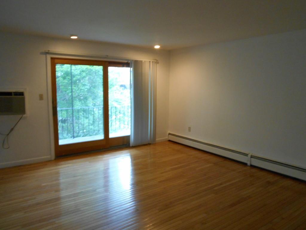 4 Fernview Ave - Photo 1