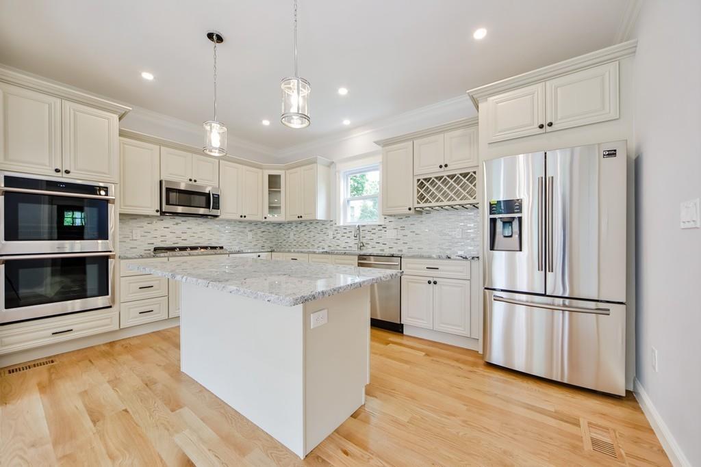 156 Ashmont St - Photo 1