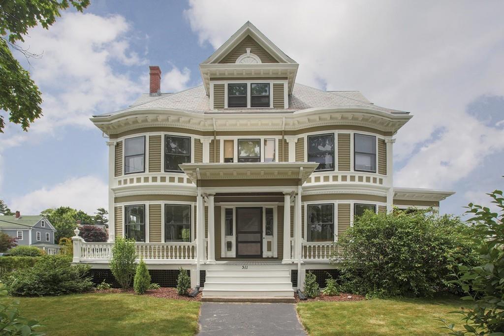 511 Watertown St - Photo 1