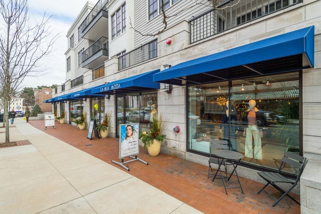 586 Washington Street - Photo 1