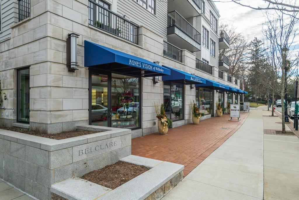588 Washington Street - Photo 1