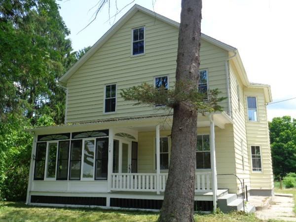 114 N Main St - Photo 1