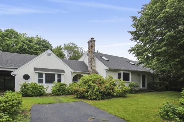 1 Burke Ln - Photo 1