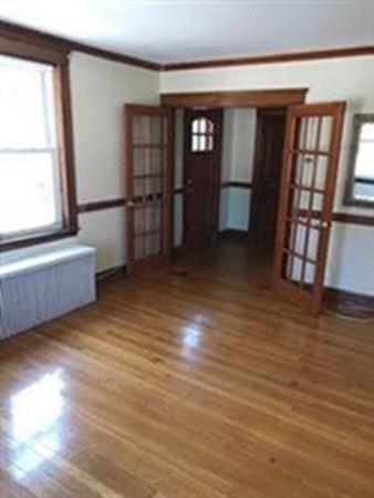 420 Baker St - Photo 1