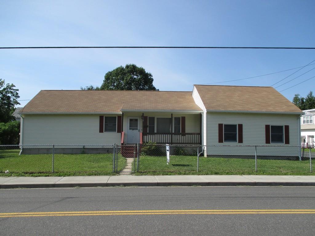 143 Everett Street - Photo 1