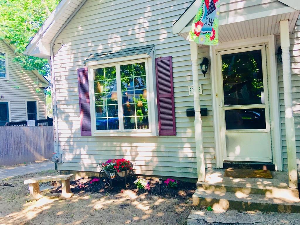 39 Bartlett Street - Photo 1