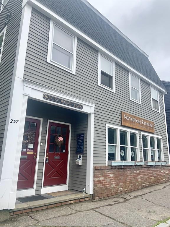 237 Washington Street - Photo 1