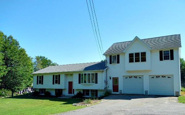 1652 Pleasant St - Photo 1