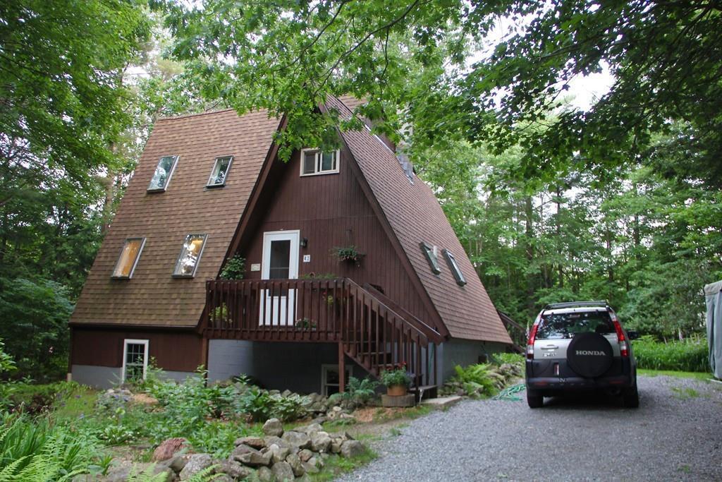 42 Chicopee Dr - Photo 1