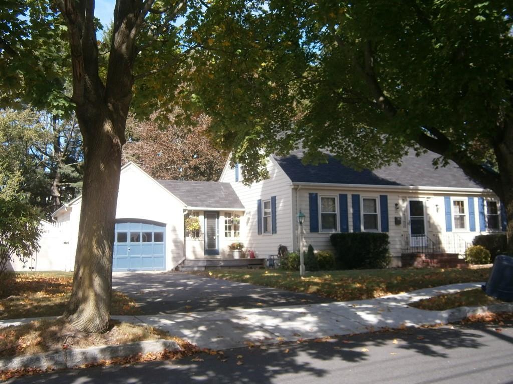 641 Coggeshall St - Photo 1