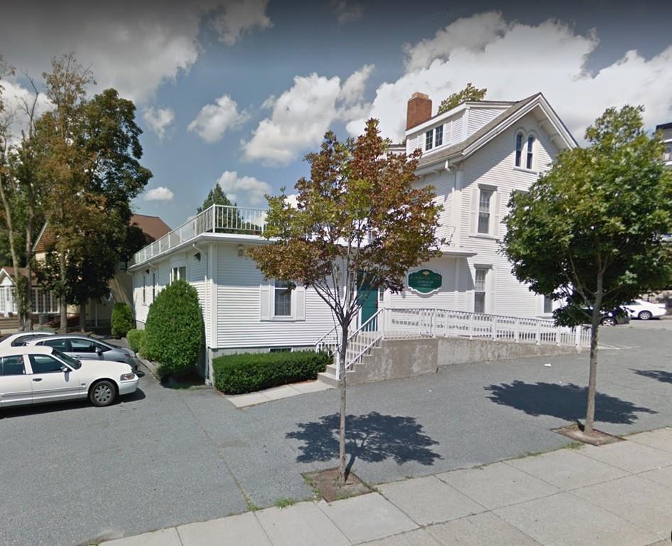 302 Highland - Photo 1