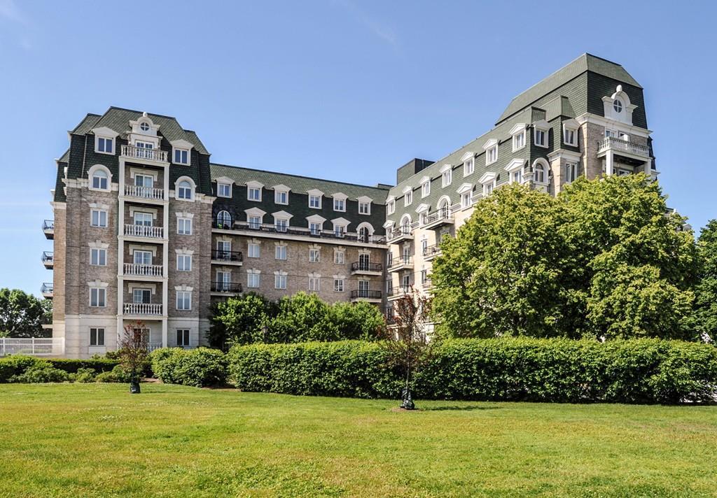 100 Marina Dr - Photo 1