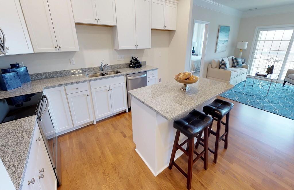 220 Martins Landing - Photo 1