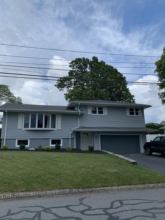 242 Cornell St - Photo 1