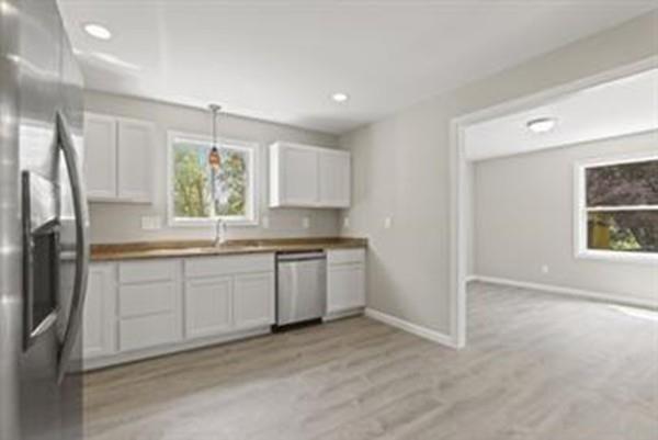 10-12 Sanderson St (Ss) L:11 - Photo 1