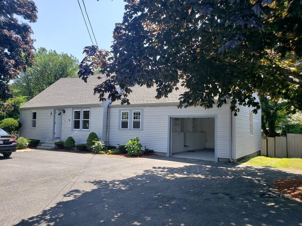 137 Forest Ave - Photo 1