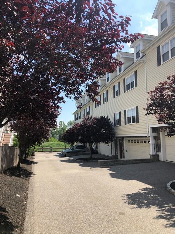 71 Brackett St - Photo 1