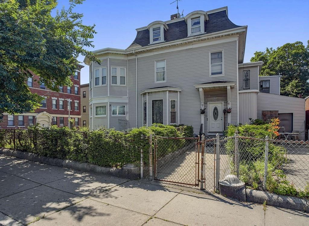 632 Columbia Rd - Photo 1