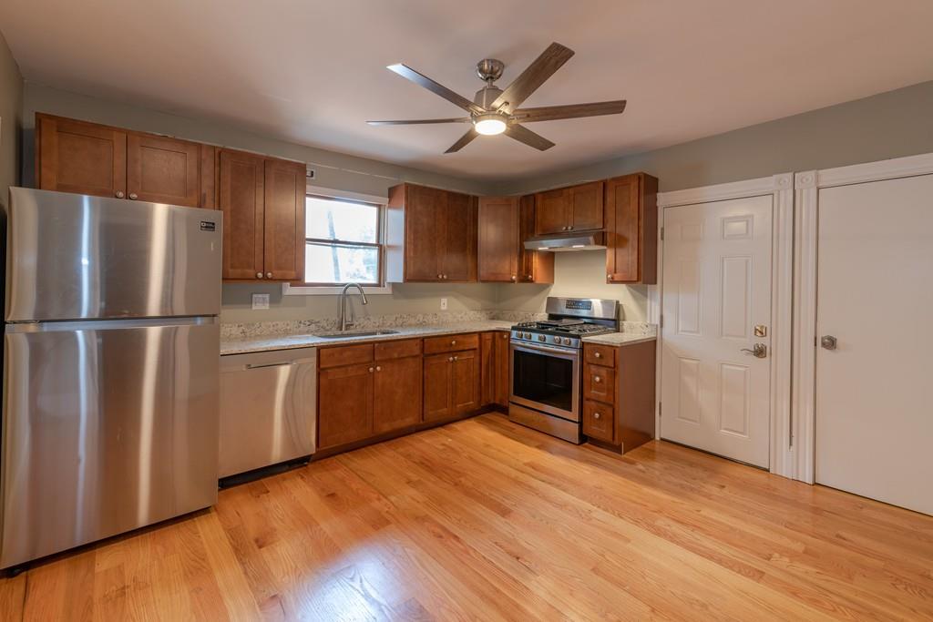 57 Butler St - Photo 1