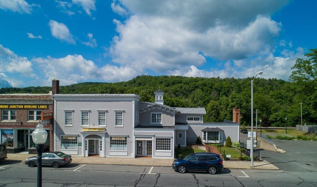 1448 N Main St - Photo 1