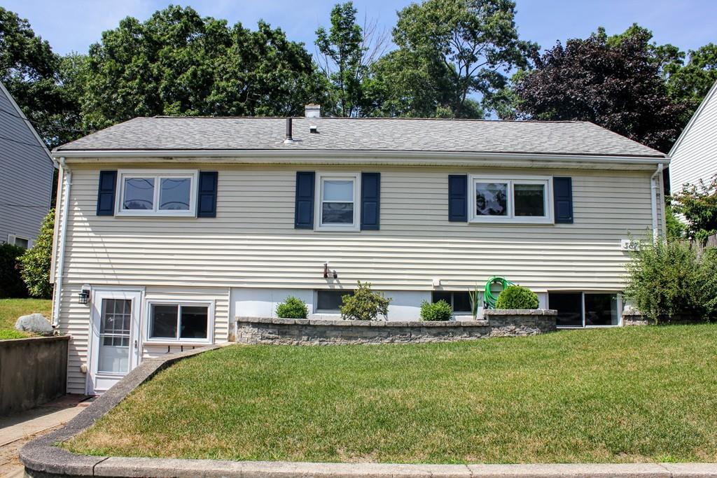 387 Hillberg Ave - Photo 1
