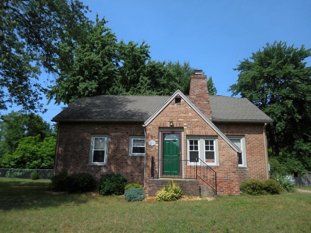 70 Hall St - Photo 1