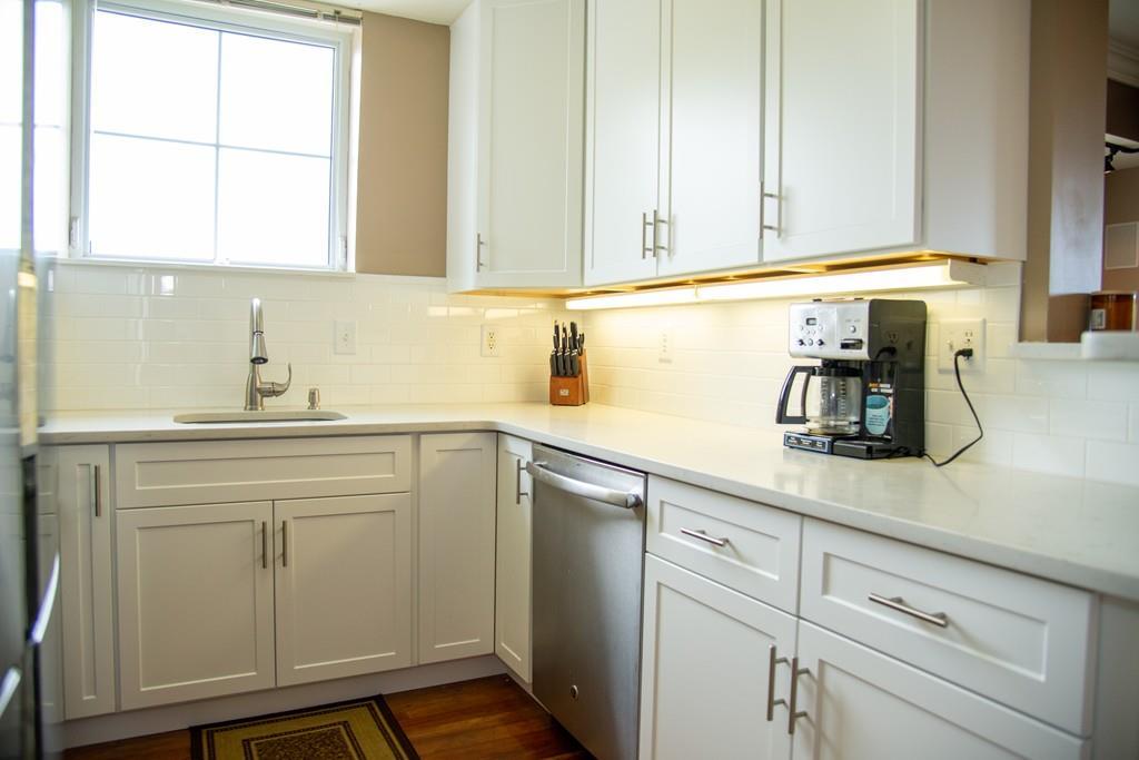 36 Village Rd - Photo 1
