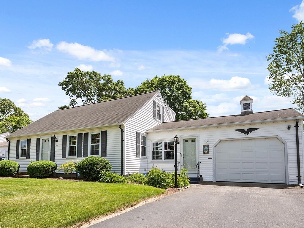 15 Bart Dr - Photo 1
