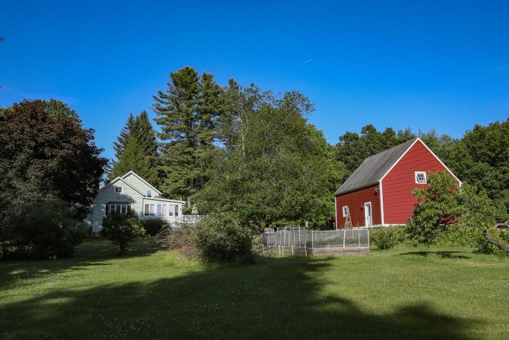 55 Baker St - Photo 1