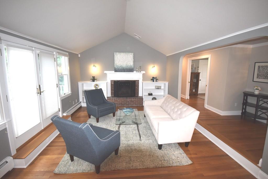 370 Woodland Rd - Photo 1