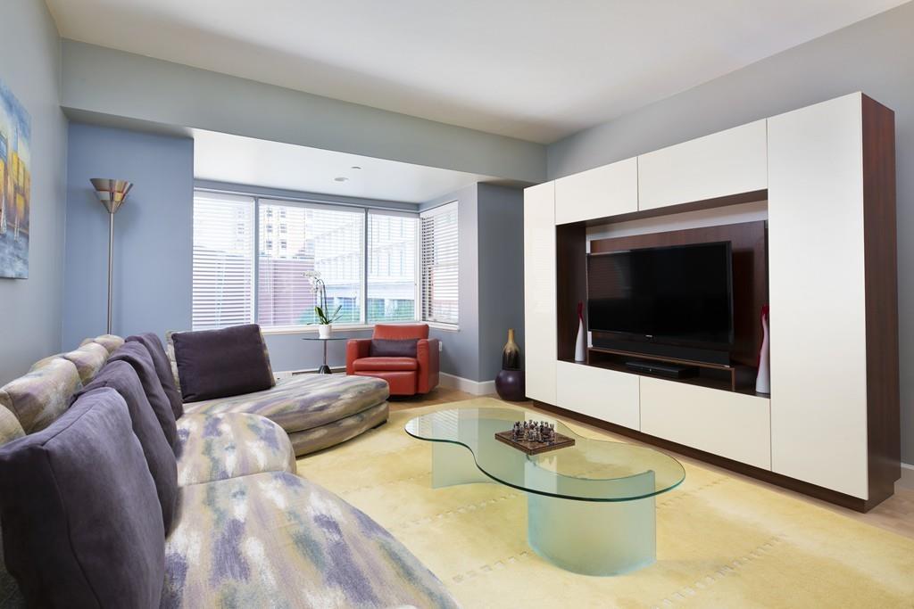 10 Bowdoin - Photo 1
