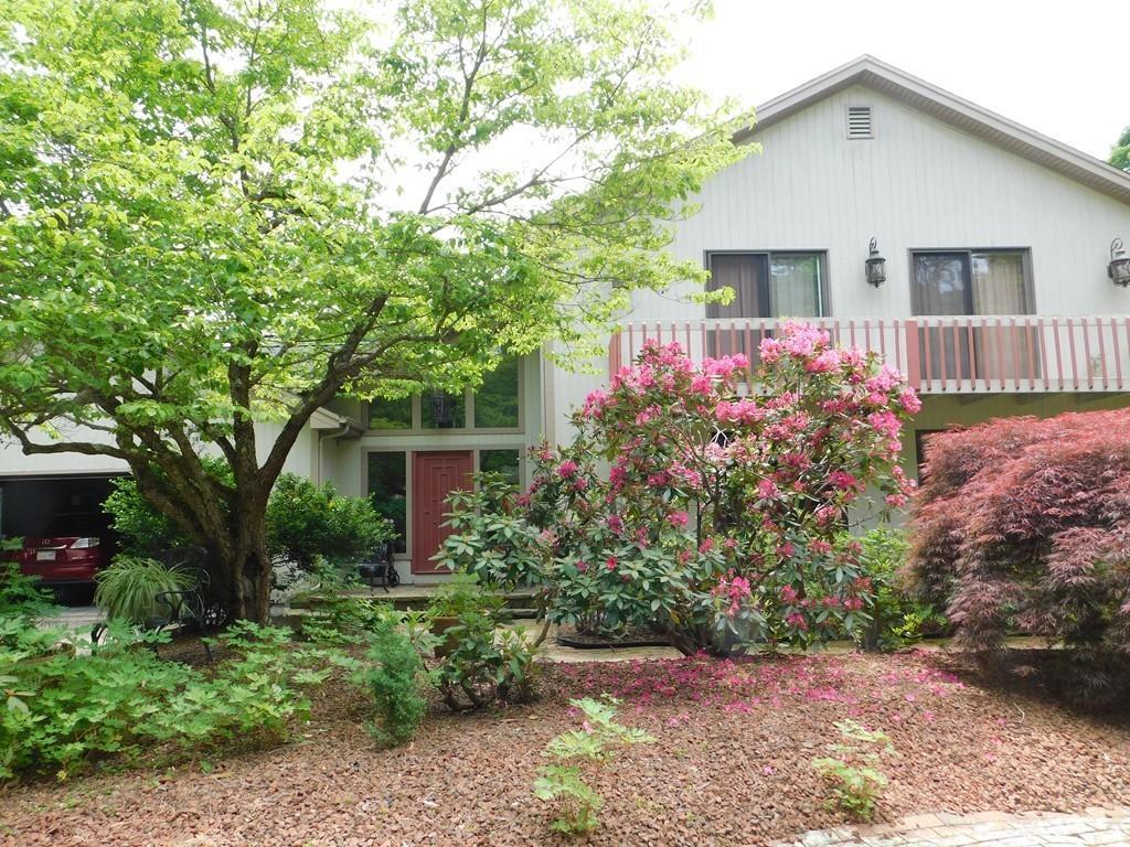 14 Suzanne Drive - Photo 1