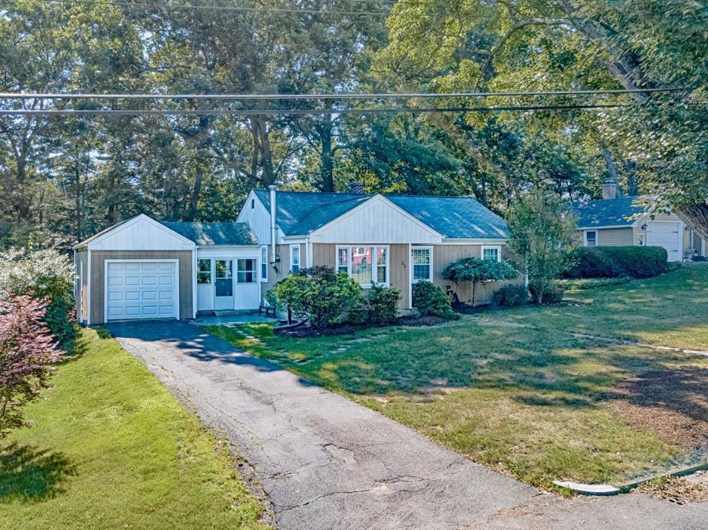 23 Kerry Drive - Photo 1