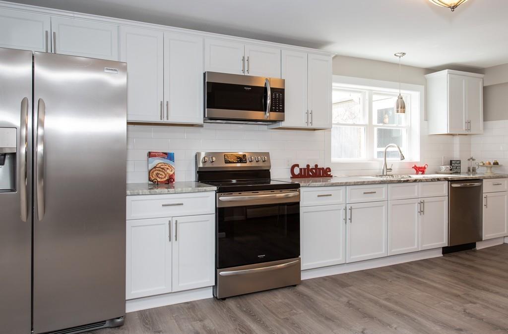 12 Crawford Ave - Photo 1