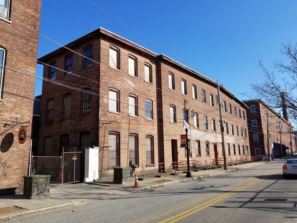 28 Anawan St - Photo 1