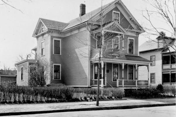 111-3 Bay Street - Photo 1