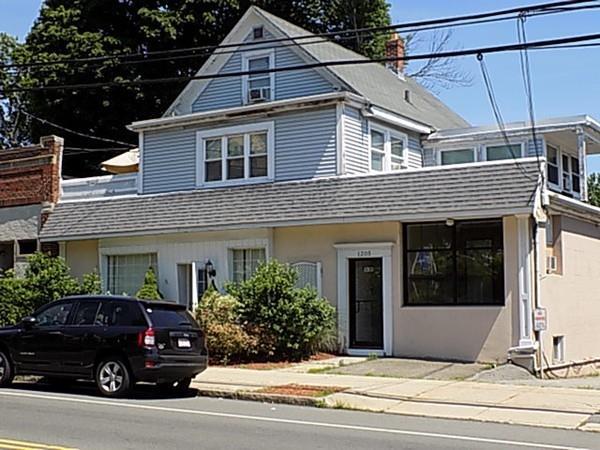 1205 Massachusetts Ave - Photo 1