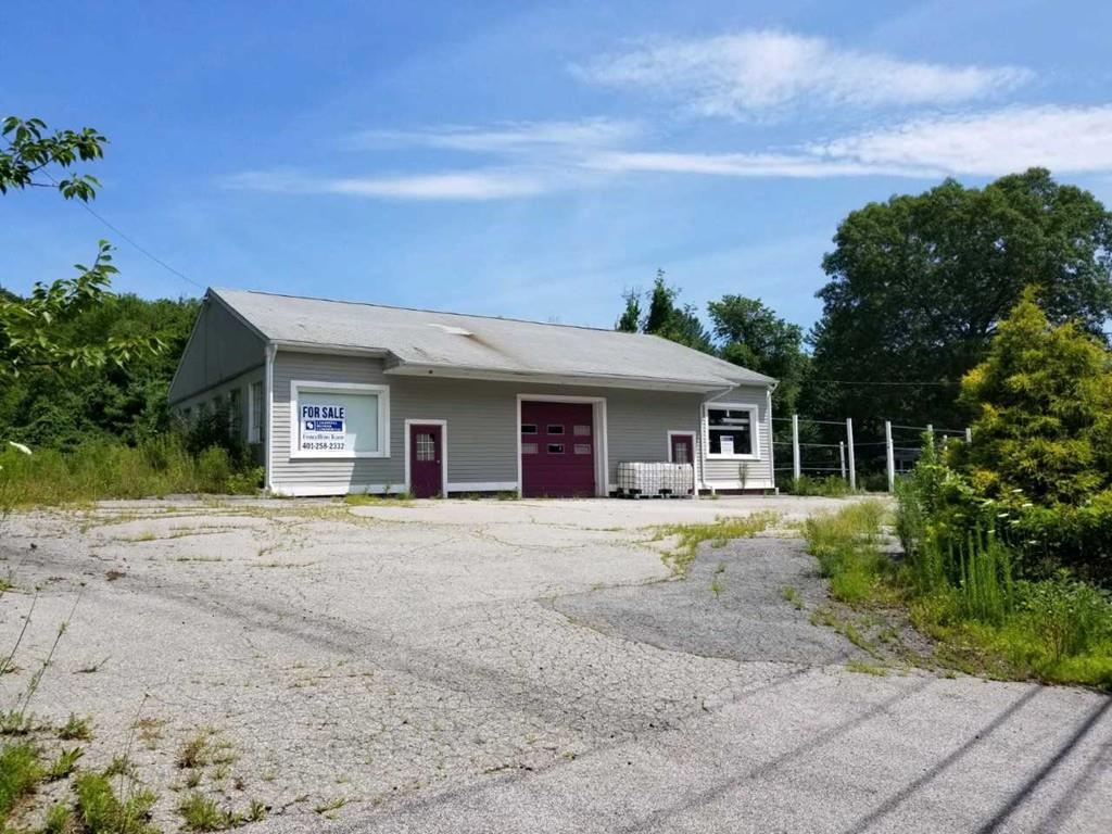 1184 Providence Pike - Photo 1