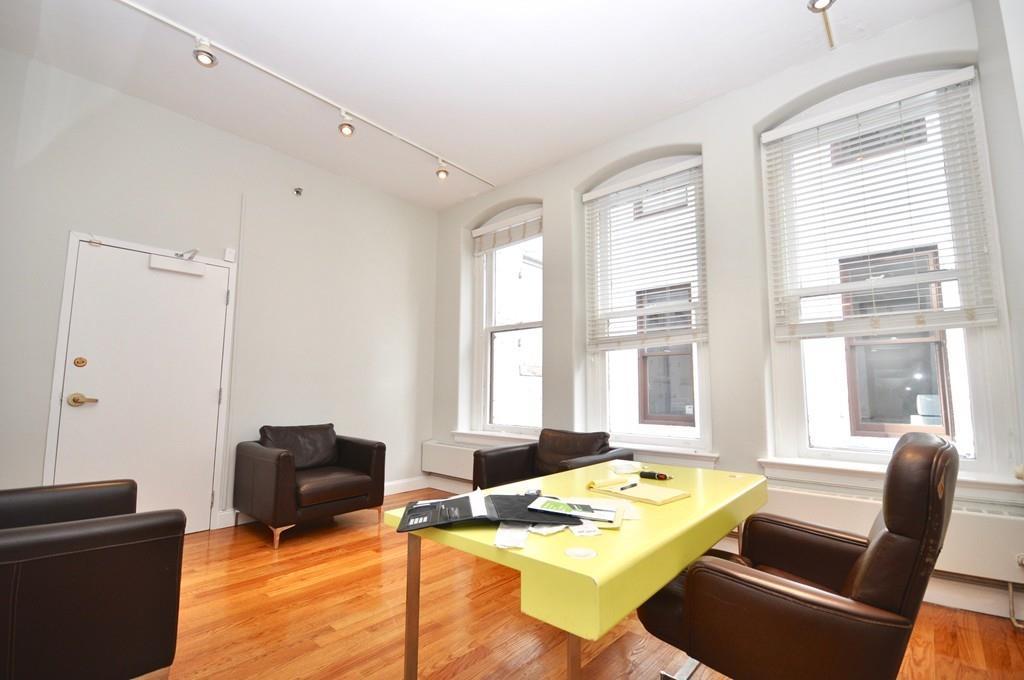 376 Boylston - Photo 1