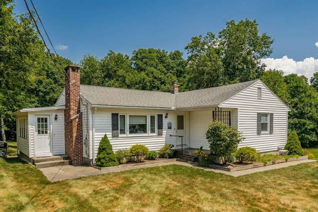 124 Elizabeth Ave - Photo 1